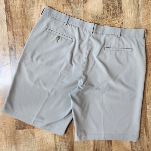 Roundtree & Yorke Mens Performance Flat Front Golf Shorts Size 40 - Picture 3 of 11